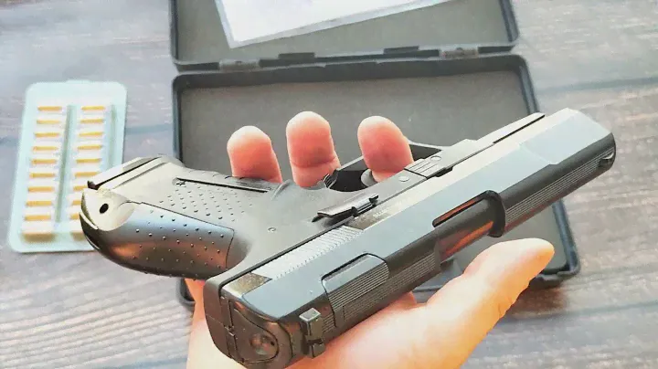 Охолощенный Вальтер baredda z88 #обзор #оружие #история #gun #walther #пистолет #коллекция #подарок