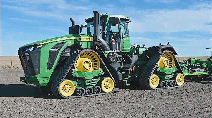 John Deere 9RX 830 бьет рекорды как самый мощный трактор в сельском хозяйстве.