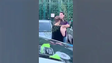 В Алма-Ате русофоб сдал полиции водителя машины с наклеенной буквой Z